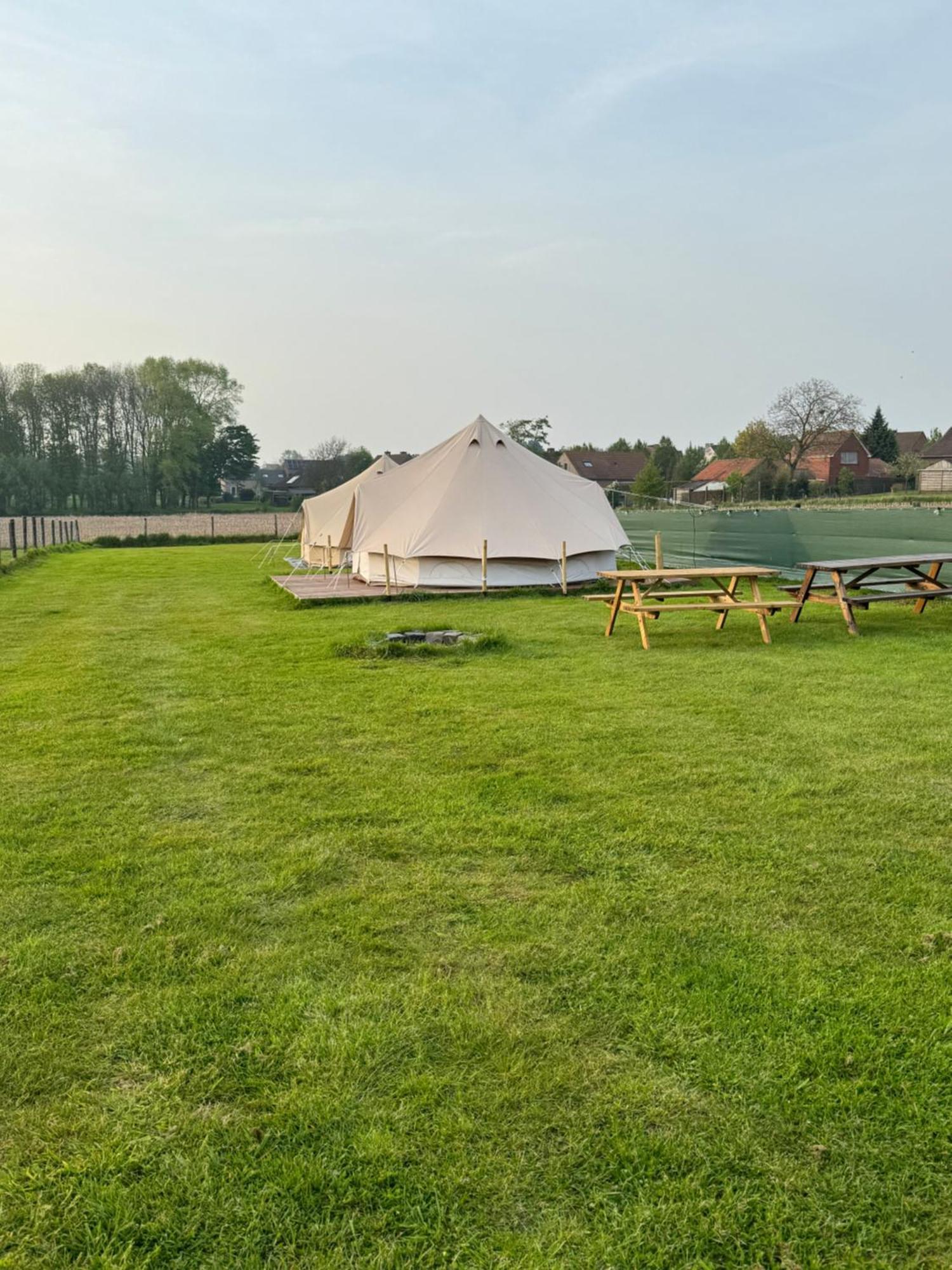 Camp Mangoeste Zedelgem Bagian luar foto
