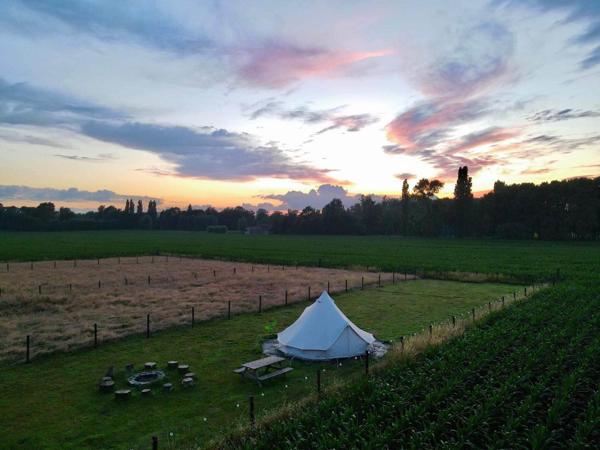 Camp Mangoeste Zedelgem Bagian luar foto